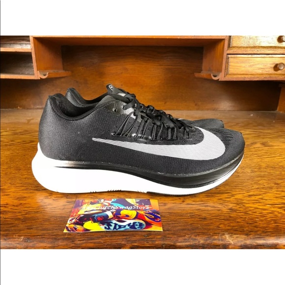 Nike Zoom Fly Womens Running Shoe Black/White Szs - Picture 2 of 5